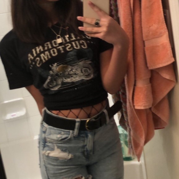 cute graphic tee shirt - Picture 2 of 3